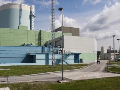 - jedrski reaktor - proizvodnja električne energije- Energetika, elektrika, samoskrba, daljnovod — 19.04.2023 – Nuklearna elektrarna Krško (NEK), edina slovenska jedrska elektrarna, ki deluje od leta 1983 //FOTO: Bojan Velikonja