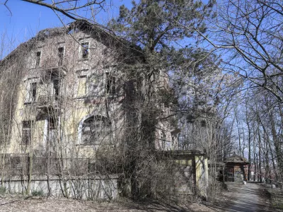 Razlastitev lokalnih spomenikov lahko sproži občina. Foto: Jaka Gasar