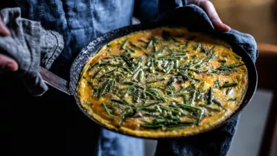  Šparglji, so kot divje rastline izredno cenjene v istrski kulinariki. F Arhiv HTS 