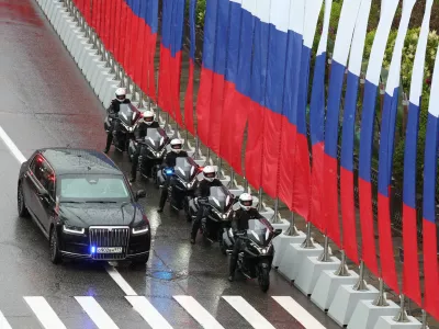 The Aurus Senate limousine and Aurus Merlon bikes of the presidential motorcade are seen during a ceremony inaugurating Vladimir Putin as President of Russia at the Kremlin in Moscow, Russia May 7, 2024. Sputnik/Valeriy Sharifulin/Pool via REUTERS ATTENTION EDITORS - THIS IMAGE WAS PROVIDED BY A THIRD PARTY.