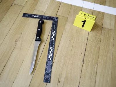 Nesrečnico je zabodel najmanj 12-krat. Komaj je preživela. Fotografija je simbolična. F Matjaž Rušt R