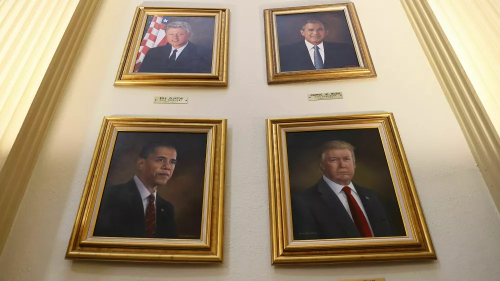 ZDA, portreti ameriških predsednikov - Billa Clintona, Georga W Busha, Baracka Obame in Donalda Trumpa. Kolorado, Denver. 