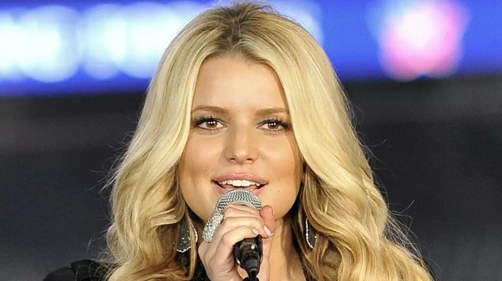Jessica Simpson je po daljšem obdobju, ko se je posvečala predvsem družini, nedavno izdala nekaj novih skladb, s svojimi privrženci pa delila tudi poklicne skrivnosti. Foto: Wikimedia