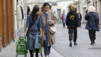 - Ljubljana - - 10.06.2022 - Turizem v Sloveniji – poletna turistična sezona - turisti - //FOTO: Jaka Gasar