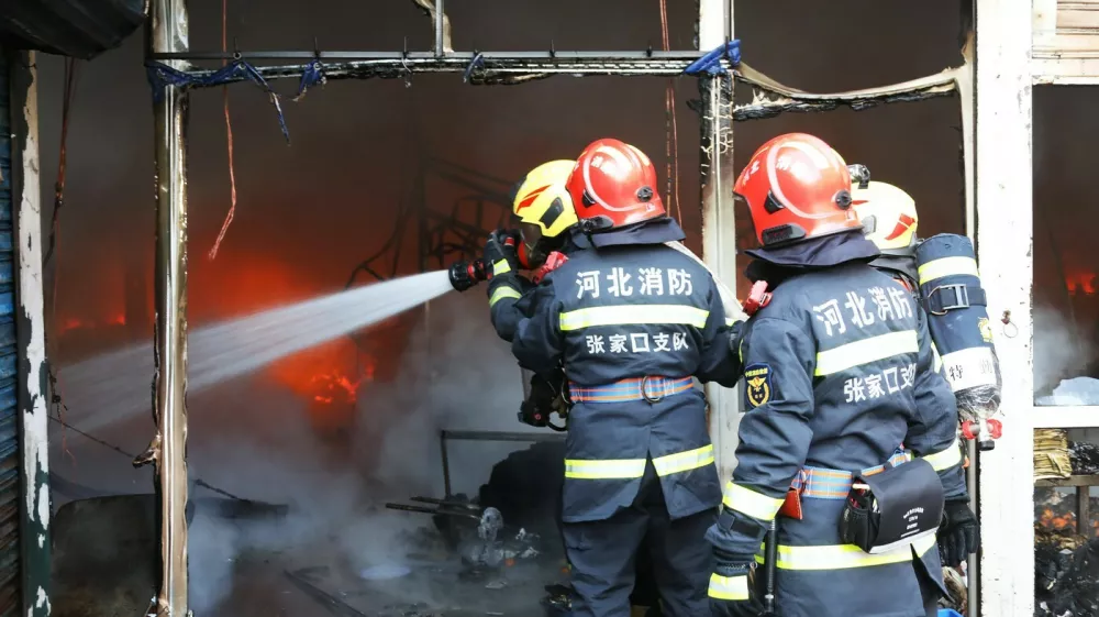 Kitajska, gasilci. Simbolična fotografija: Profimedia