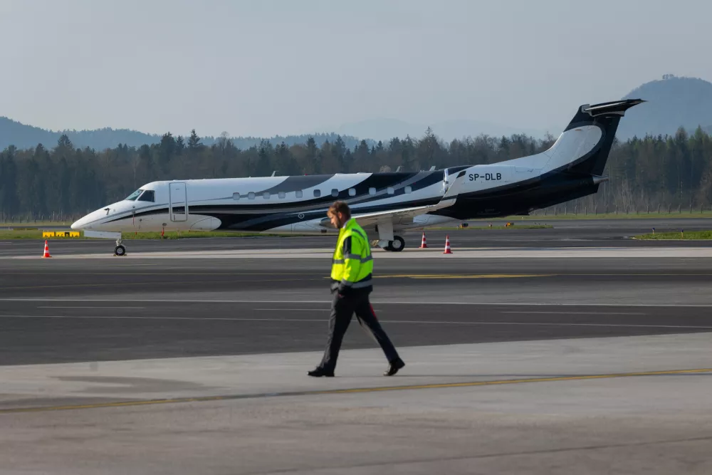Brnik.Pristanek letala ob vzpostavitvi letalske povezave med Ljubljano in Dusseldorfom prevoznika Eurowings.