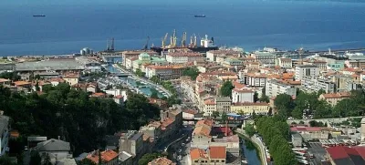 mesto reka rijeka pogled
