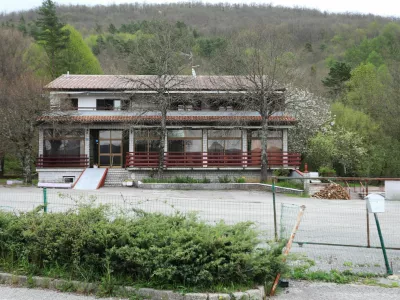 Dom za starejše Eddy v Rupi, ki ga je lastnik s stanovalci v red zapustil