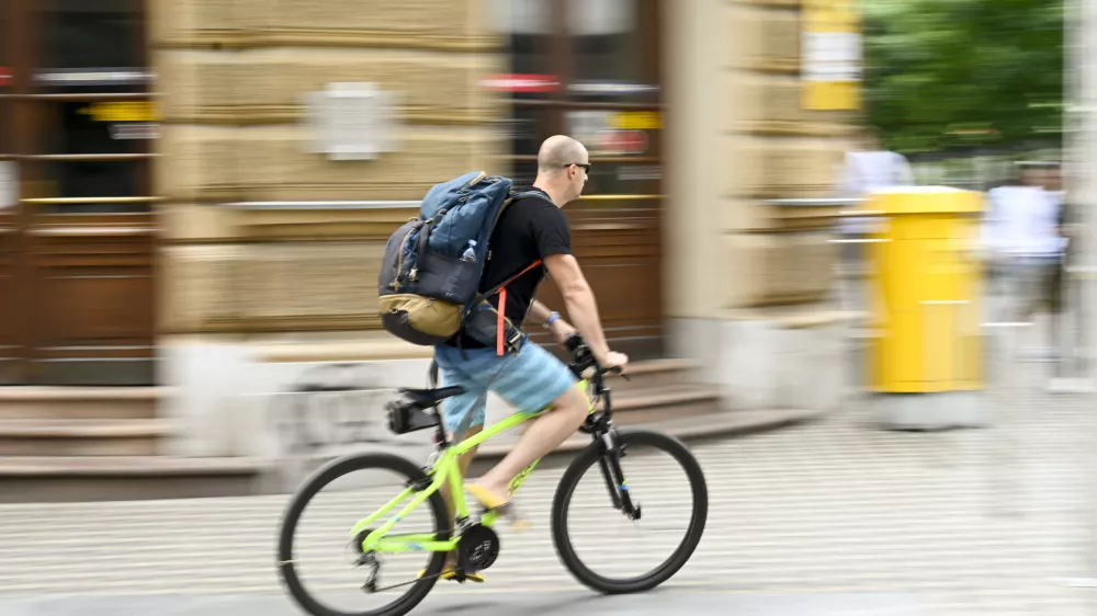 - 02.06.2022 - Kolesarstvo v Ljubljani - kolesarji – kolesarjenje v mestu -//FOTO: Nik Erik Neubauer 