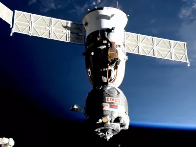 Soyuz MS-26 carrying the departing crew of NASA's Don Pettit and Roscosmos cosmonauts Ivan Vagner and Alexey Ovchinin leaves the International Space Station (ISS) April 19, 2025, in a still image from video.  NASA TV/Handout via REUTERS THIS IMAGE HAS BEEN SUPPLIED BY A THIRD PARTY
