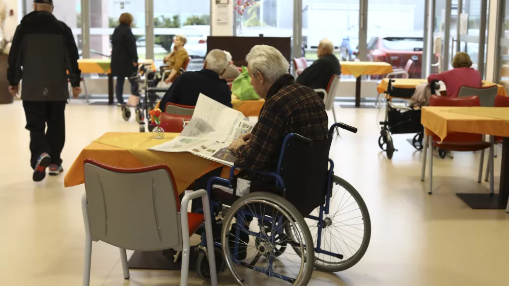 - 13.04.2023 - DEOS – Center starejših Notranje Gorice, zasebni socialnovarstveni zavod s koncesijo, Gmajna 7, //FOTO: Luka Cjuha / Foto: Luka Cjuha