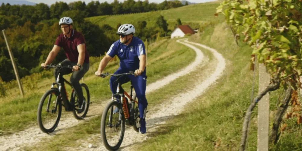 S kolesom na vrh Ptuja. F visitptuj