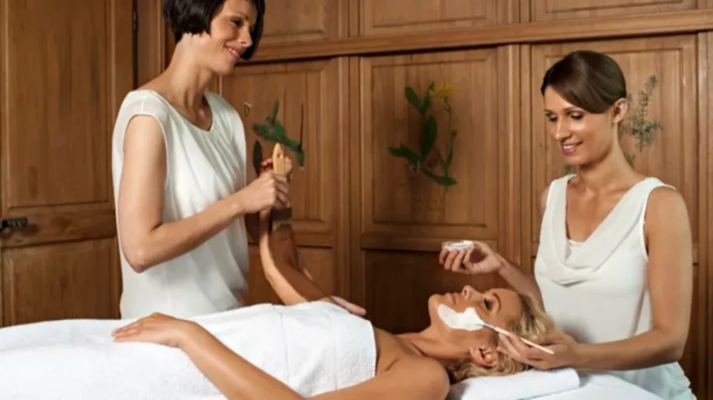 V Termah Ptuj gostom nudijo pester velneški program. F Terme Ptuj