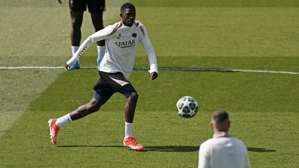 Soccer Football - Champions League - Paris St Germain Training - Paris St Germain Training Centre, Poissy, France - May 6, 2025 Paris St Germain's Ousmane Dembele during training REUTERS/Benoit Tessier