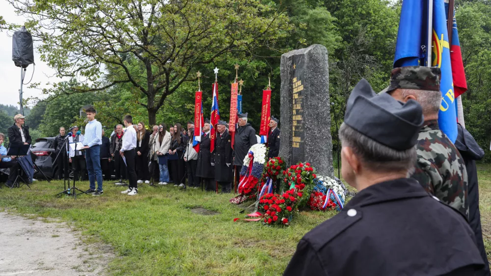 - Bo&scaron;tjan Sajovic, minister za obrambo,- Marijan Križman, predsednik ZZB Slovenije,- Zoran Janković, Župan MOL, - 08.05.2025. -Sspominska slovesnost ob 80. obletnici zaključnih bojev na Orlah ob spomeniku padlim borcem na Orlah.//FOTO: Bojan Velikonja