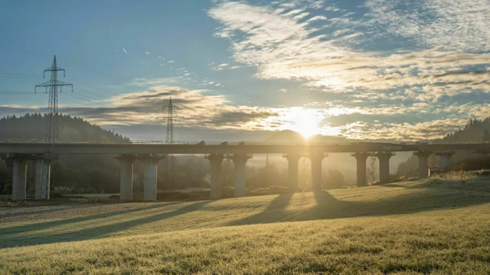 Tretja razvojna os. Foto: Aleš Uršej, knmedia
