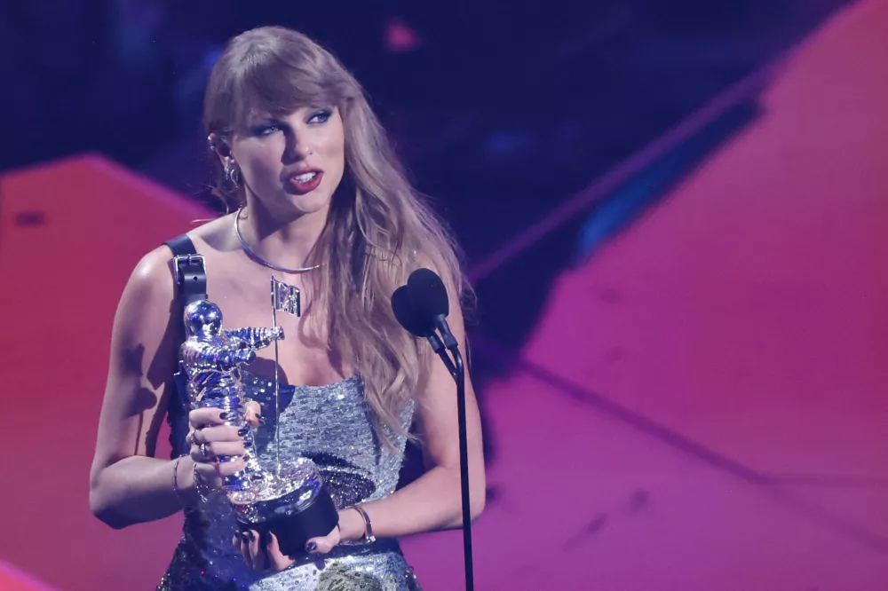 Taylor Swift accepts the award for Video of the Year for "Fortnight" during the 2024 MTV Video Music Awards in Elmont, New York, U.S., September 11, 2024. REUTERS/Brendan Mcdermid