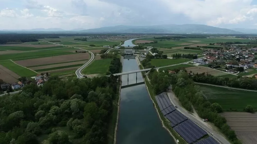 Segment 5, sončna elektrarna Zlatoličje, DEM