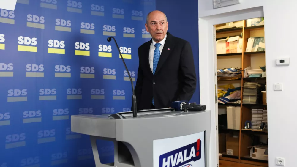 - 11.05.2025. Referendum 2025, Janez Janša, SDS, izjava. Foto: Bojan Velikonja i