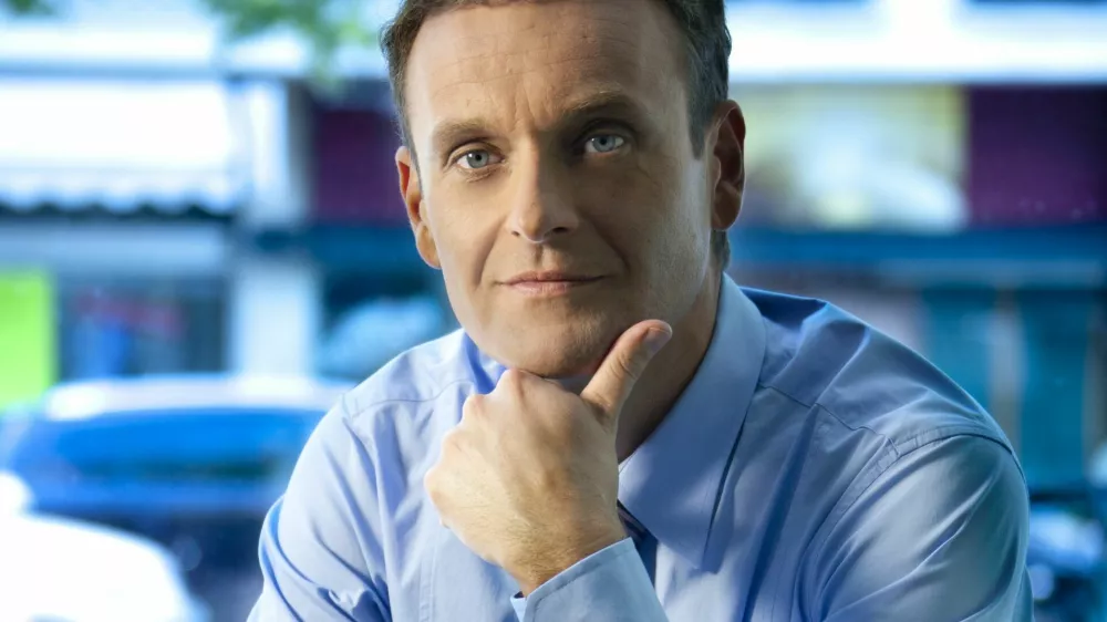 uroš slak, voditelj, pogledi slovenije, rtv slovenija