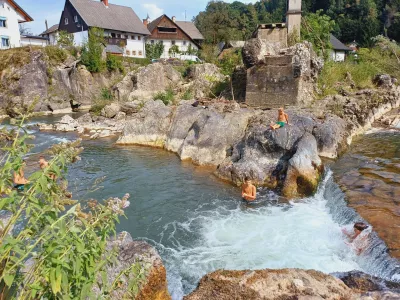 Pene Škofja Loka Puštal