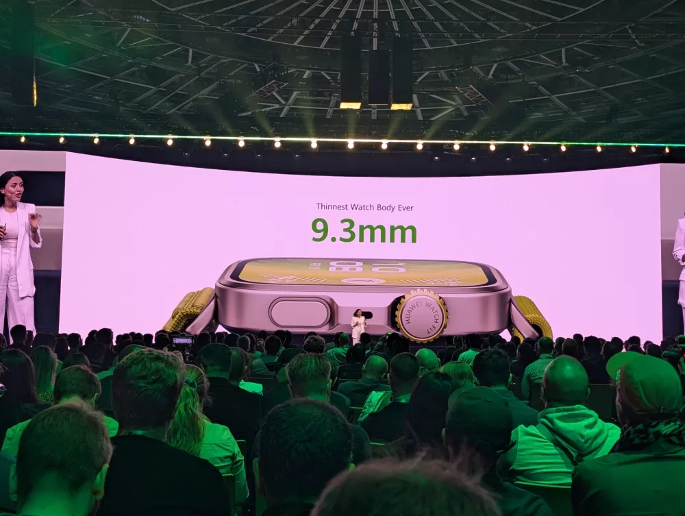 Ohišje watch fit 4 pro je debelo vsega 9,3 milimetra.