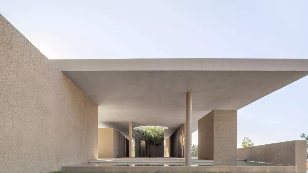 01_void_akka_Pokopalisce Ankaran_3 poslovilni prostor 2_foto_anaskobe