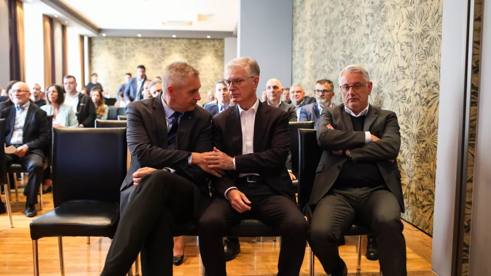 21.05.2025 Delovno srečanja vodstva ministrstva in OKS-Z&Scaron;Z s predstavniki nacionalnih panožnih &scaron;portnih zvez. Foto:Bojan Velikonja 