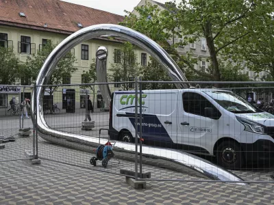 16.05.2025 - vodna skulptura - vodnjak - kip Slovenska cestaFOTO: Nik Erik Neubauer