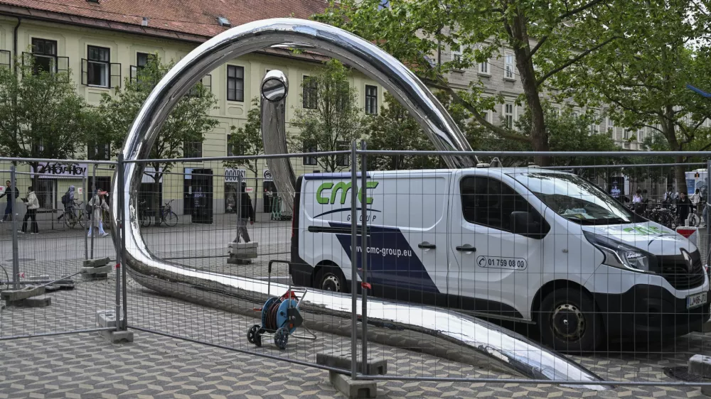 16.05.2025 - vodna skulptura - vodnjak - kip Slovenska cestaFOTO: Nik Erik Neubauer