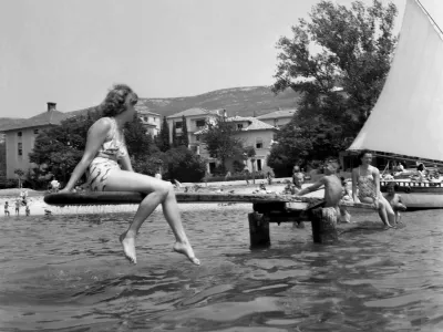 Junij je most med pomladjo in poletjem