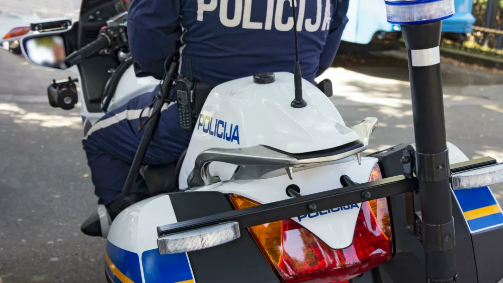 Hrvaška policija motor Foto: Reuters/Alamy