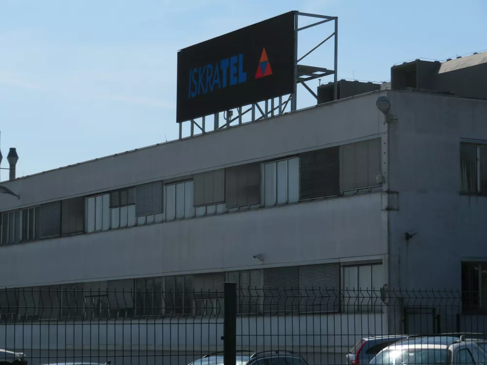 ﻿Poslopje Iskratela pri Kranju