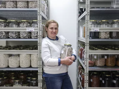 - 22.05.2025 - Maja Kolar- strokovnjakinja za biodinamiko in vzgojo avtohtonih ekoloških semen//FOTO: Jaka Gasar