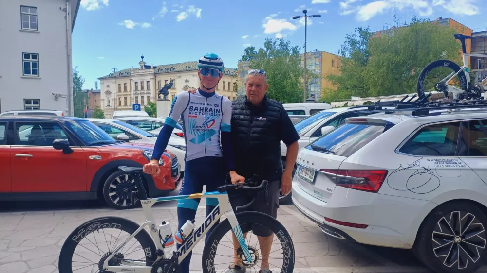 Ambasador L'Etape Slovenia, Kranjčan Matej Mohorič, v okviru svoje fundacije pomaga socialno ogroženim mladim kolesarjem. Foto: Tina Jereb