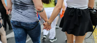 ﻿- simbolična fotografija - istospolnost - Istospolna usmerjenost ali homoseksualnost - LGBT skupnost- 19.06.2021 - Parada ponosa 2021 in Balkanski Trans Inter marš – protestni pohod po ulicah Ljubljane //FOTO: Bojan Velikonja