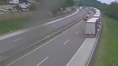 Na dolenjski avtocesti nastaja zastoj. Vir: promet.si