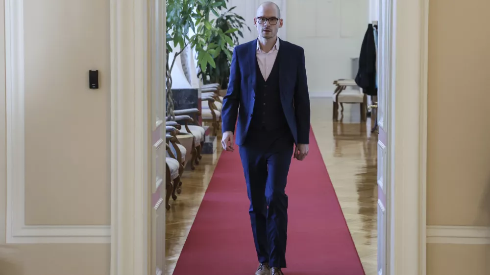 Matej Vatovec- 30.01.2024 – srečanje o dolgoročni rabi jedrske energije v Sloveniji, ki ga pripravlja predsednik vlade Robert Golob, udeležila se ga bo predsednica republike Nataša Pirc Musar, med povabljenimi pa so tudi predsednica DZ Urška Klakočar Zupančič, predsednik DS Marko Lotrič, predsedniki parlamentarnih strank ter poslanca madžarske in italijanske narodne skupnosti //FOTO: Jaka Gasar