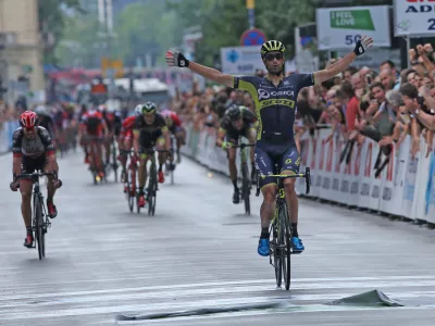 ﻿Luka Mezgec, zmagovalec v Ljubljani- 24. kolesarska dirka Po Sloveniji 2017 - 2. etapa Ljubljana - Ljubljana (169,9 km) - cilj na Slovenski cesti//FOTO: Tomaž Skale