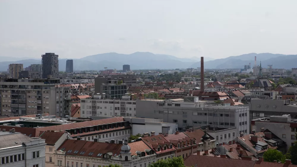 20.05.2025 - Nepremične - stanovanja - cene nepremičnin - panorama Ljubljana - vrednotenje nepremičninFoto: Luka Cjuha