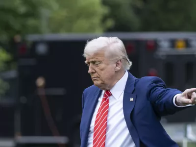30 May 2025, US, WashingtonU.S. President Donald Trump departs the White House, May 30, 2025, in Washington, en route to U.S. Steel's Irvin Works in West Mifflin, Pennsylvania, where he will speak on a new investment deal between U.S. Steel and Japan's Nippon Steel. PhotoMehmet Eser/ZUMA Press Wire/dpa