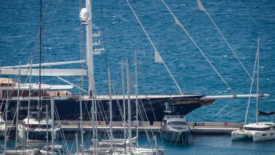 Bezosova jadrnica v Marini Kaštela. Foto: Pixsell