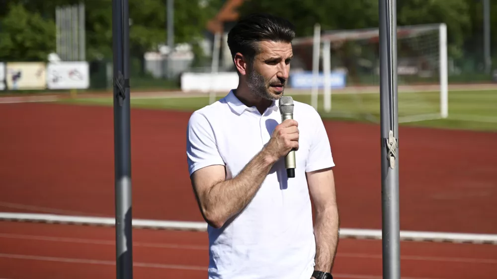 Luka Elsner- 06.06.2024 - Slovesnost ob odkritju spominske plošče Marka Elsnerja ter veteranska tekma kombinirane ekipe Olimpije in Slovana ter beograjske Crvene Zvezde, stadion Kodeljevo, Ljubljana. FOTO: Nik Erik Neubauer