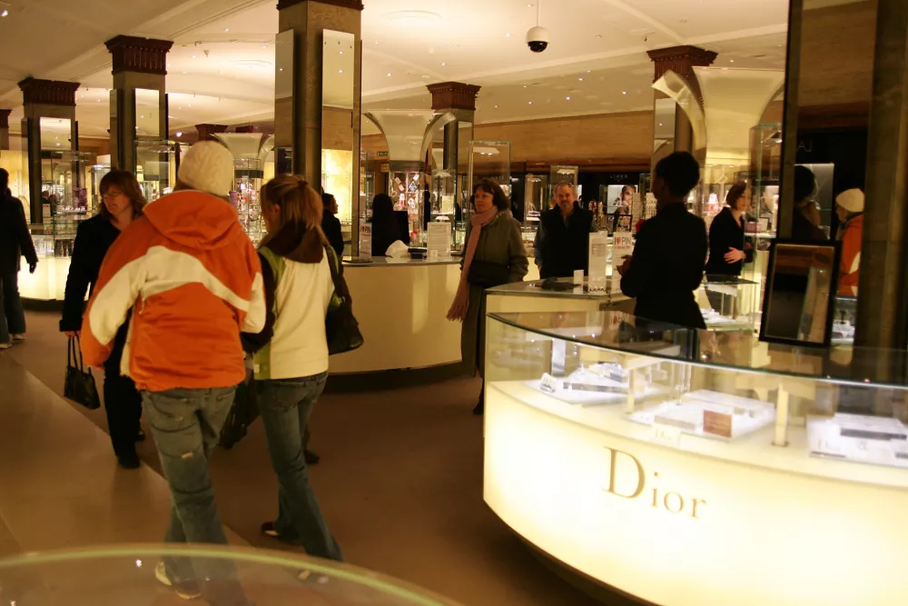 London/ Harrods trgovski center // FOTO: Jani Božič, ASA