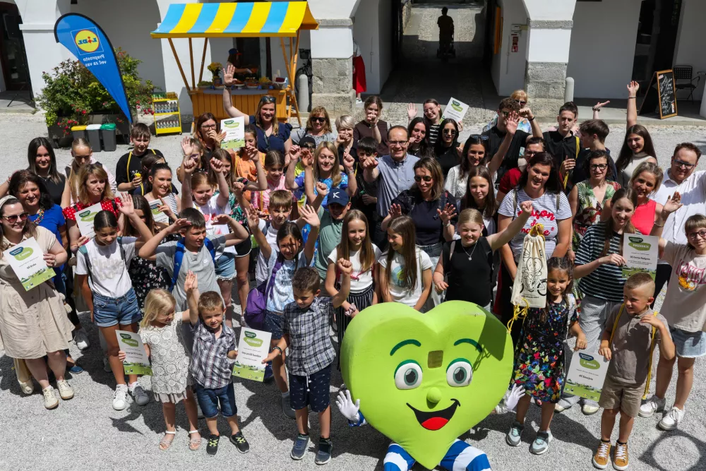 - 06.06.2025. - Akcija in podelitev nagrad Hrana ni za tjavendan, namenjena ozaveščanju o prevelikih količinah zavržene hrane.//FOTO: Bojan Velikonja