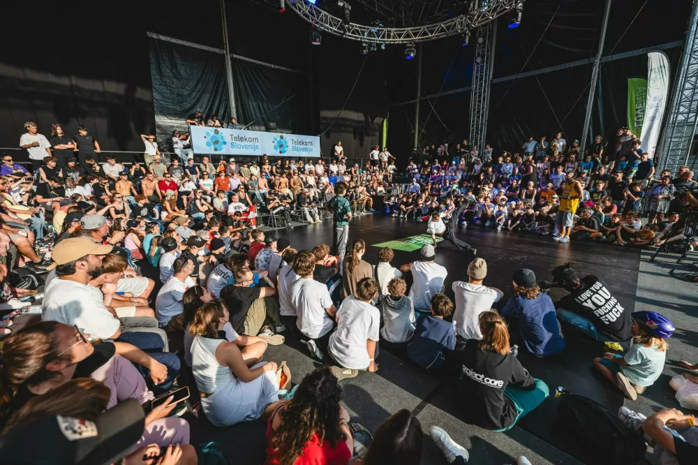  Obiskovalci bodo lahko &scaron;e danes uživali v spektakularnih nastopih, navijali za svoje favorite in spoznali raznolike plesne tehnike. Foto: Nik Bertoncelj
