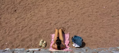 - Na poti od Herceg Novog do Svetog Štefana.- Sveti Stefan, Črna Gora- 28.05.2025. - Reportaža o Jadranski magistrali ob 60. obletnici izgradnje in 70. obletnici začetka gradnje.- Jadranska magistrala, cesta, hrvaška obala.OPOMBA: ZA OBJAVO V OBJEKTIVU!//FOTO: Bojan Velikonja