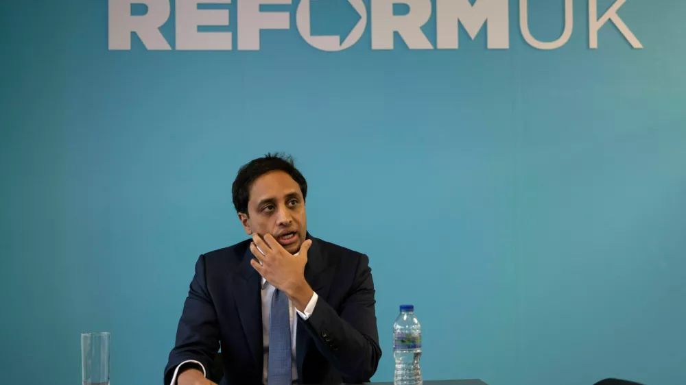 2S5ANJ2 Zia Yusuf Chairman of Reform, photographed at the party?s new offices in Westminster, London, UK