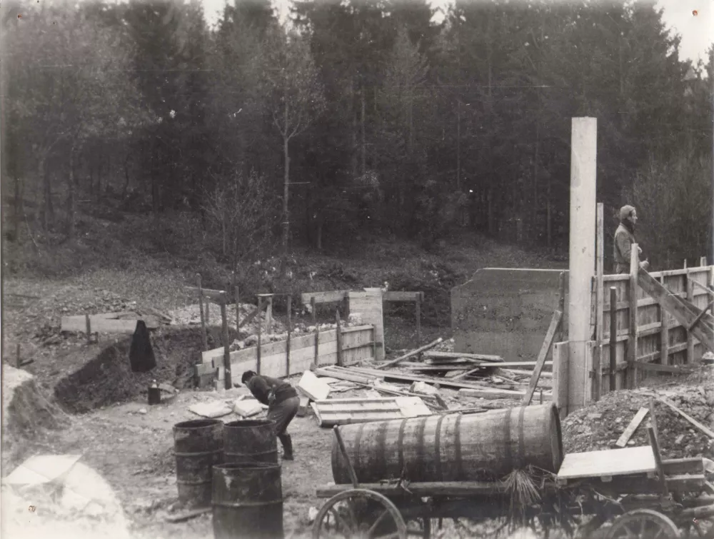 Apno in beton na domačem dvorišču