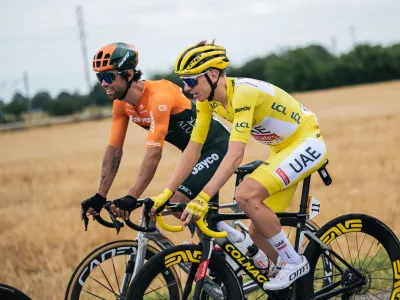 01/07/2024 - Tour de France 2024 - Étape 3 - Plaisance / Turin (230,8 km) - MATTHEWS Michael (TEAM JAYCO ALULA), POGACAR Tadej (UAE TEAM EMIRATES)